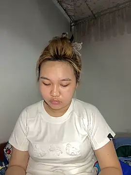 Odette68 online show from 05-27-26, 01:57