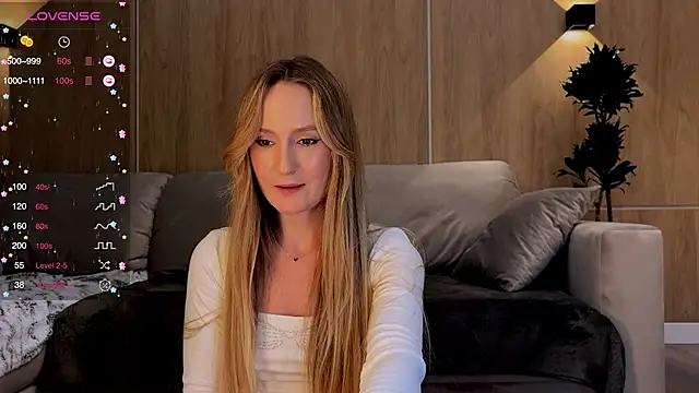 Snapshot of Peach__juice chatting on 02-06-25, 03:09 Peach juice online show from 02-06-25, 03:09