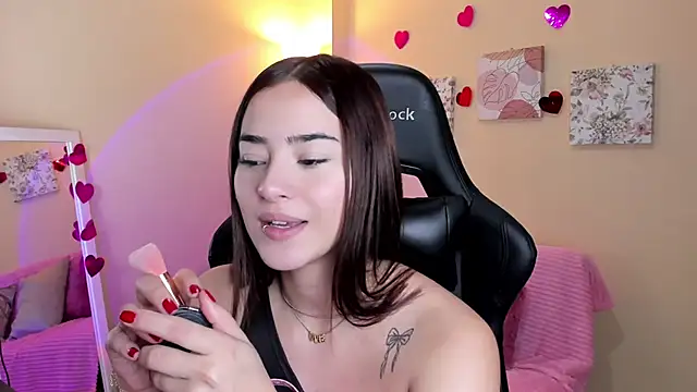 Veronica isaza   online show from 03-20-25, 01:26