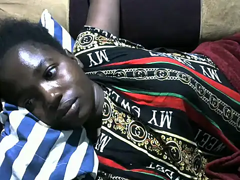 Snapshot of sweet_gal01 chatting on 03-03-26, 01:01 sweet gal01 online show from 03-03-26, 01:01