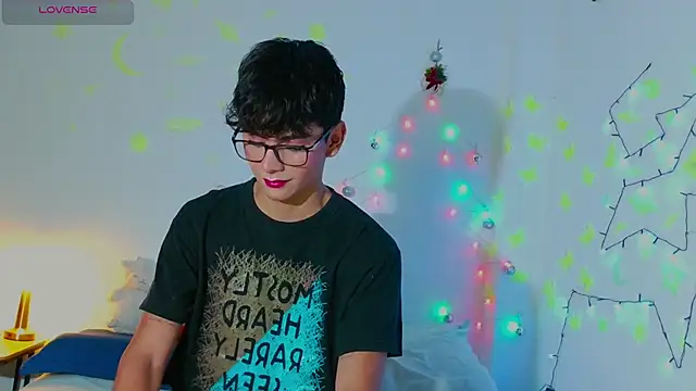 arnold laurent  online show from 12-20-24, 11:16