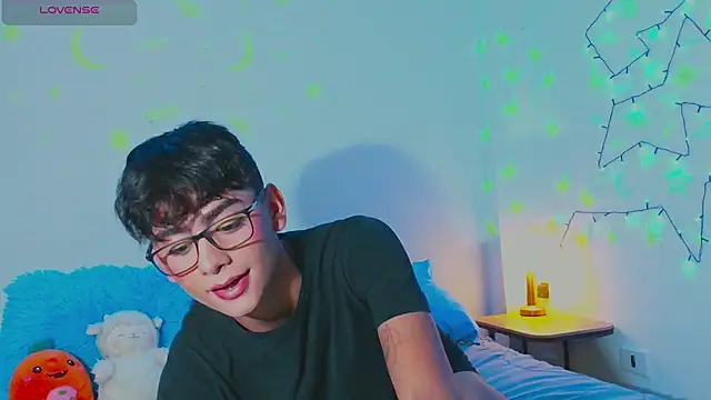 arnold laurent  online show from 01-06-25, 10:37