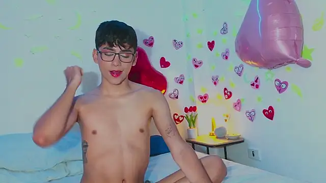 arnold laurent  online show from 02-14-25, 01:13