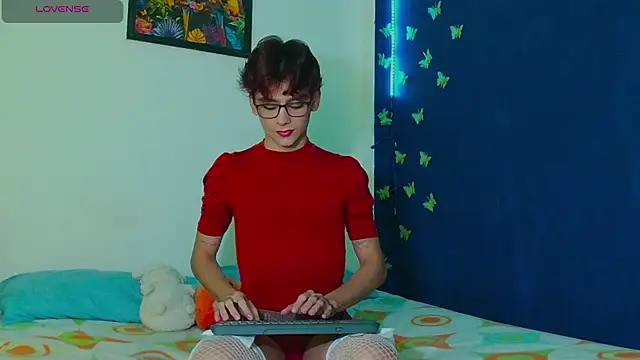 arnold laurent  online show from 10-21-25, 06:03