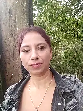 Snapshot of andreu_mature chatting on 02-20-25, 01:30 andreu mature online show from 02-20-25, 01:30