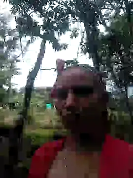 Snapshot of andreu_mature chatting on 02-27-25, 02:32 andreu mature online show from 02-27-25, 02:32