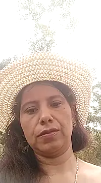 Snapshot of andreu_mature chatting on 03-07-25, 08:55 andreu mature online show from 03-07-25, 08:55