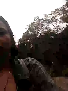 Snapshot of andreu_mature chatting on 03-08-25, 01:57 andreu mature online show from 03-08-25, 01:57