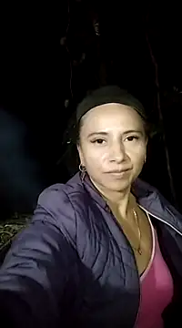 Snapshot of andreu_mature chatting on 03-13-25, 05:00 andreu mature online show from 03-13-25, 05:00