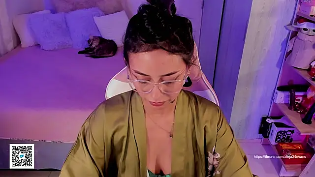 Snapshot of Aleja24Evans chatting on 01-02-25, 01:38 Aleja24Evans online show from 01-02-25, 01:38