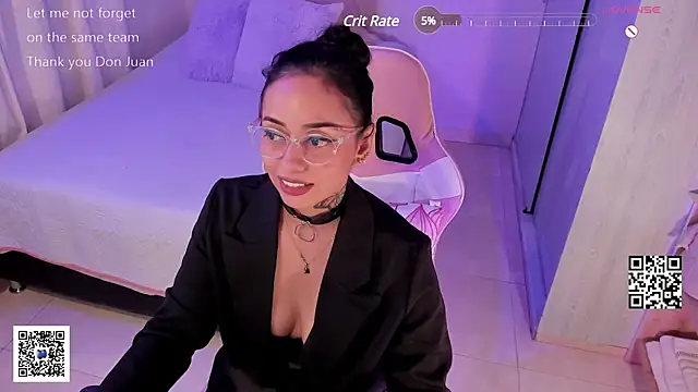 Snapshot of Aleja24Evans chatting on 03-08-25, 01:28 Aleja24Evans online show from 03-08-25, 01:28