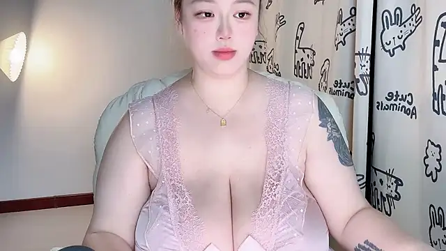 Snapshot of 520-vivo chatting on 10-24-25, 03:52 520-vivo online show from 10-24-25, 03:52