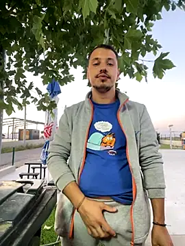 Snapshot of baramadalin chatting on 09-21-25, 04:19 baramadalin online show from 09-21-25, 04:19