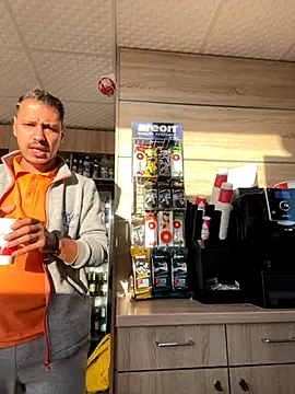 Snapshot of baramadalin chatting on 09-23-25, 04:59 baramadalin online show from 09-23-25, 04:59