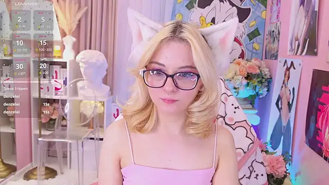 Snapshot of Coconut_Mia chatting on 12-03-24, 12:13 Coconut Mia online show from 12-03-24, 12:13