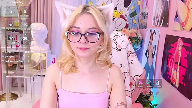 Snapshot of Coconut_Mia chatting on 12-03-24, 03:20 Coconut Mia online show from 12-03-24, 03:20