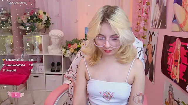 Snapshot of Coconut_Mia chatting on 01-17-25, 01:47 Coconut Mia online show from 01-17-25, 01:47