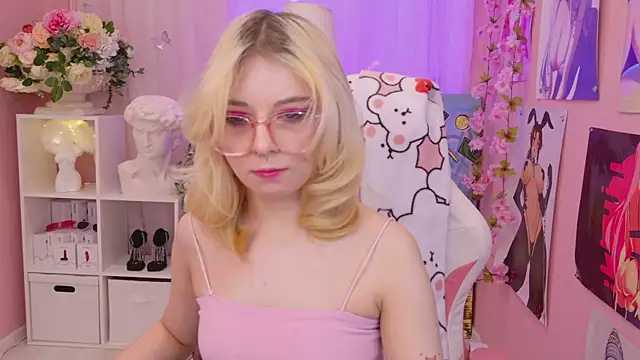 Snapshot of Coconut_Mia chatting on 01-24-25, 09:47 Coconut Mia online show from 01-24-25, 09:47