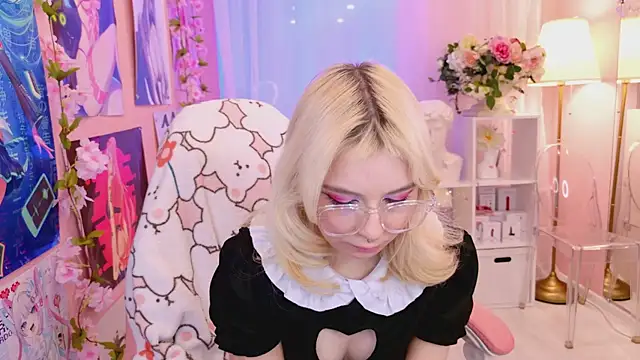 Snapshot of Coconut_Mia chatting on 03-10-25, 02:50 Coconut Mia online show from 03-10-25, 02:50