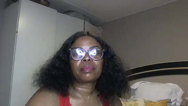 Nomthie online show from 09-19-25, 08:42