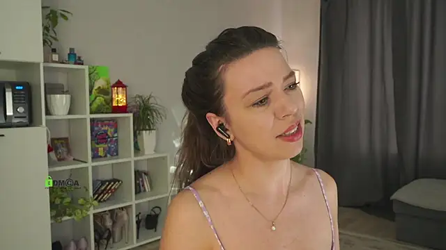 Snapshot of Victoria1Love chatting on 01-30-25, 10:29 Victoria1Love online show from 01-30-25, 10:29