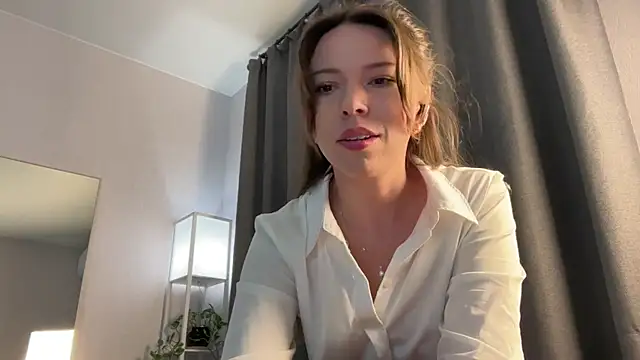 Victoria1Love online show from 04-19-26, 06:10