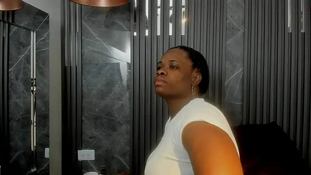 SaraiEvans online show from 02-16-25, 03:26