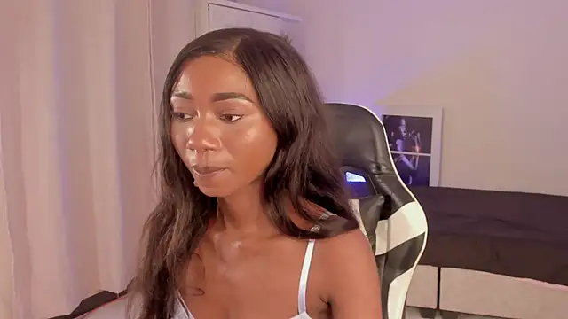 Snapshot of SavannahWildee chatting on 12-19-24, 09:28 SavannahWildee online show from 12-19-24, 09:28