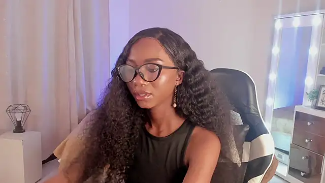 Snapshot of SavannahWildee chatting on 01-13-25, 08:48 SavannahWildee online show from 01-13-25, 08:48