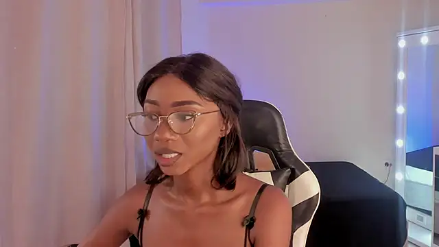 Snapshot of SavannahWildee chatting on 01-27-25, 08:07 SavannahWildee online show from 01-27-25, 08:07