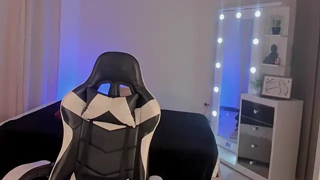 Snapshot of SavannahWildee chatting on 01-29-25, 02:21 SavannahWildee online show from 01-29-25, 02:21