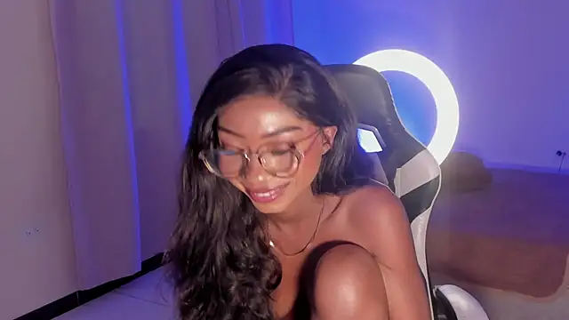 Snapshot of SavannahWildee chatting on 02-09-25, 03:11 SavannahWildee online show from 02-09-25, 03:11