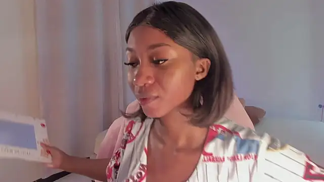 Snapshot of SavannahWildee chatting on 02-20-25, 09:44 SavannahWildee online show from 02-20-25, 09:44