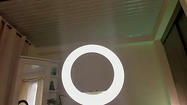 Snapshot of SavannahWildee chatting on 03-16-25, 02:44 SavannahWildee online show from 03-16-25, 02:44