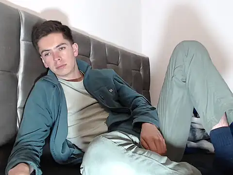 Eliantg online show from 09-10-25, 01:49