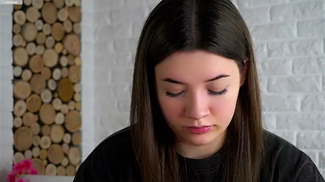 LowOncoming online show from 02-13-26, 02:18