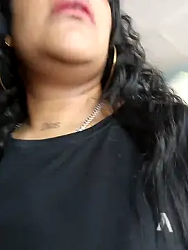 Snapshot of Michelle_Brito1 chatting on 03-04-25, 06:50 Michelle Brito1 online show from 03-04-25, 06:50