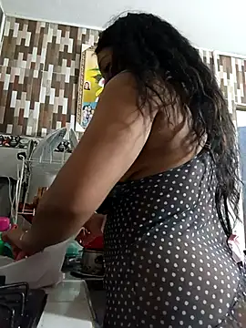 Snapshot of Michelle_Brito1 chatting on 03-14-25, 01:37 Michelle Brito1 online show from 03-14-25, 01:37