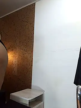 Snapshot of Michelle_Brito1 chatting on 03-17-25, 09:13 Michelle Brito1 online show from 03-17-25, 09:13