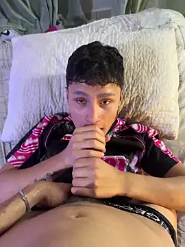 Snapshot of pipeynick chatting on 12-12-24, 10:09 pipeynick online show from 12-12-24, 10:09