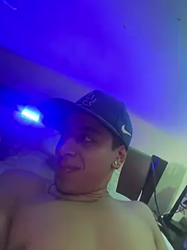 Snapshot of pipeynick chatting on 12-29-24, 09:30 pipeynick online show from 12-29-24, 09:30