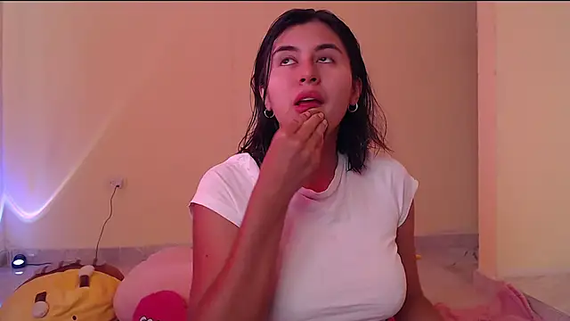 Snapshot of _maiahairy_ chatting on 01-07-25, 09:35  maiahairy  online show from 01-07-25, 09:35