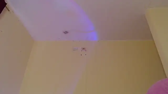 Snapshot of _maiahairy_ chatting on 03-18-25, 04:15  maiahairy  online show from 03-18-25, 04:15