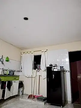 Snapshot of _maiahairy_ chatting on 11-02-25, 11:07  maiahairy  online show from 11-02-25, 11:07