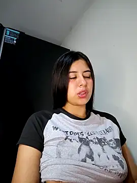 Snapshot of _maiahairy_ chatting on 11-19-25, 11:38 maiahairy online show from 11-19-25, 11:38