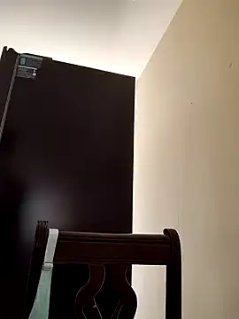 Snapshot of _maiahairy_ chatting on 11-22-25, 05:45 maiahairy online show from 11-22-25, 05:45