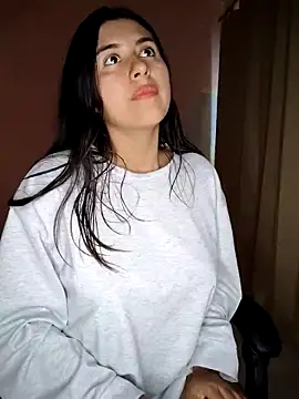 Snapshot of _maiahairy_ chatting on 12-14-25, 10:03 maiahairy online show from 12-14-25, 10:03