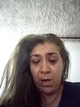 sarethdeivy  online show from 03-10-25, 11:27