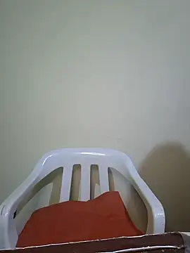 Snapshot of yuliparis chatting on 02-07-25, 04:48 yuliparis online show from 02-07-25, 04:48