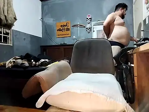 bumbumtatuado online show from 04-24-26, 01:52